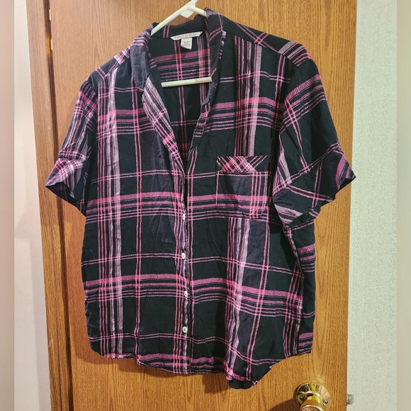Victoria's Secret Medium Plaid Pajama Top - Picture 5 of 9